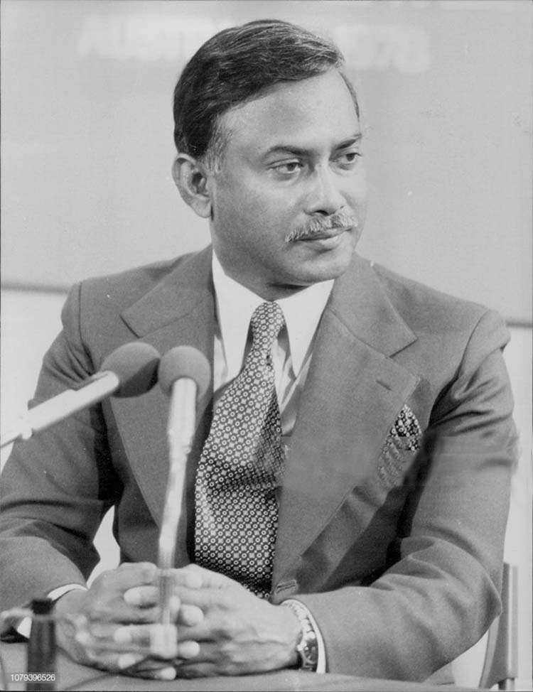 Life in the shadow of four dictators | The Asian Age Online, Bangladesh